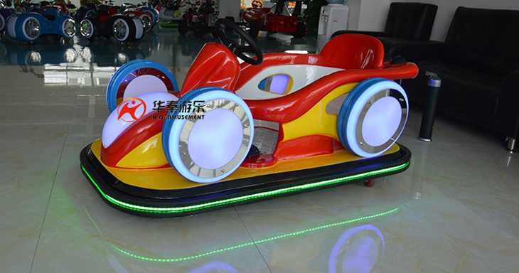 游樂旋風偏移車